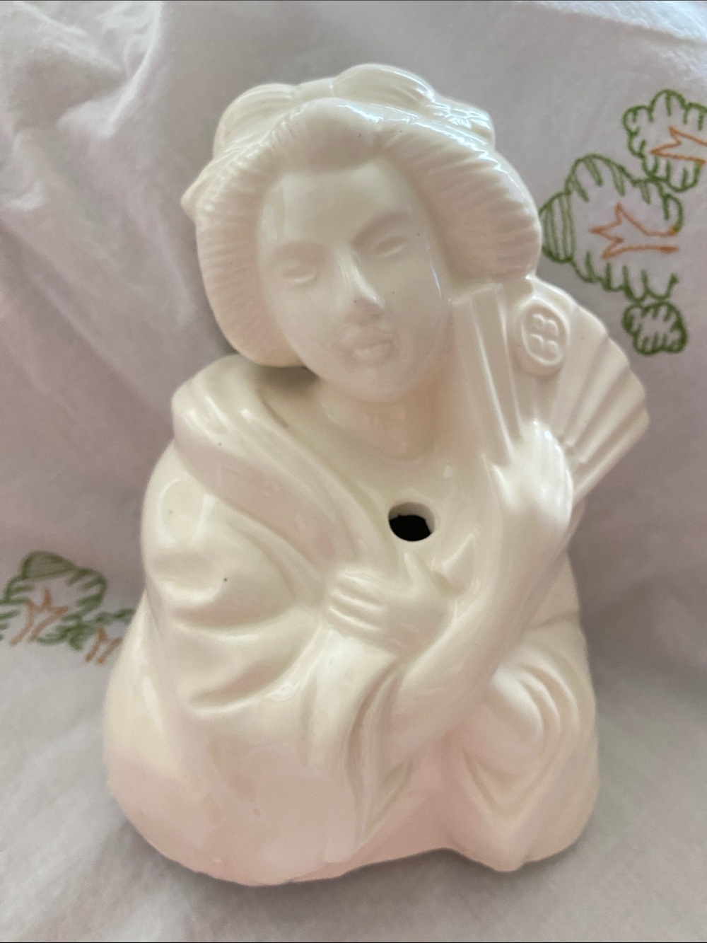 Vintage Japanese Geisha white head vase/ drink holder